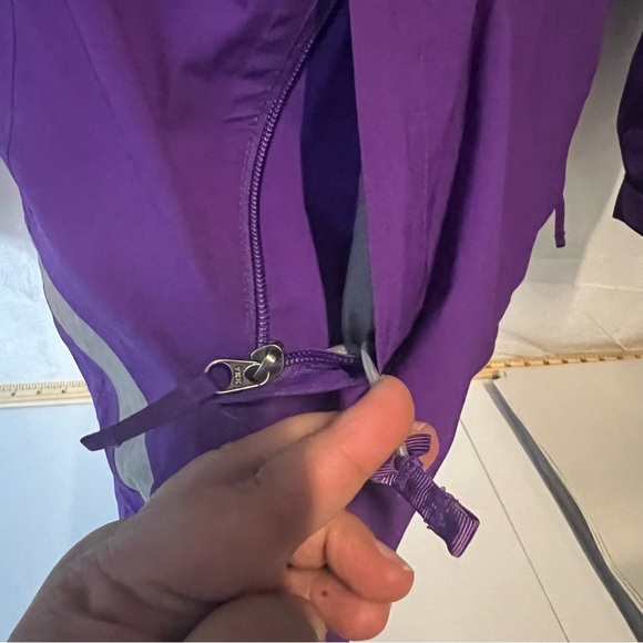 The North Face Mountain View Jacket Girl’s XL (18) Women’s Small Magic Magenta - Picture 6 of 15